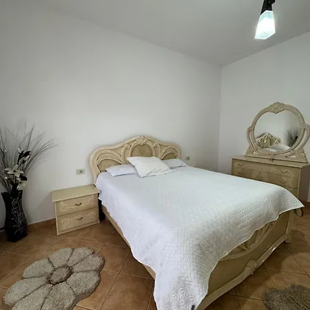 City Central Apartment Daire *