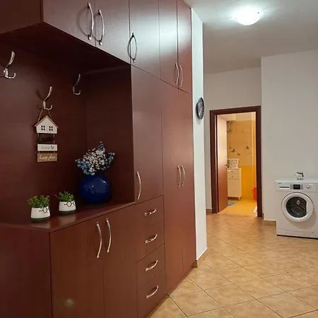 City Central Apartment *