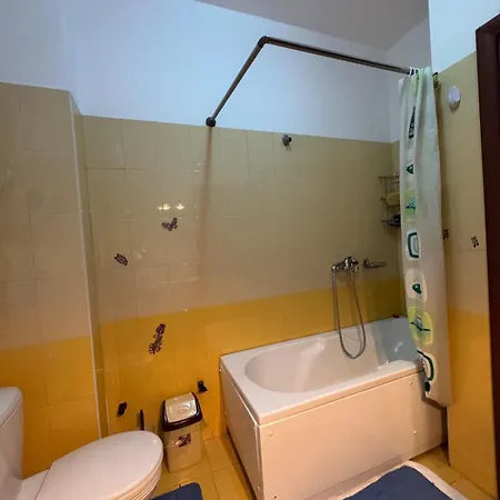 City Central Apartment *